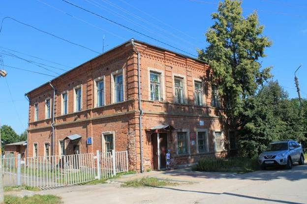 Фотография Тарусского краеведческого музея бывший дом купцов Позняковых